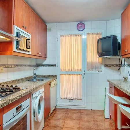 Appartement Elegant In With Sea And Mountain View.