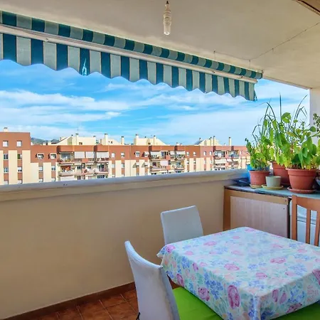 Elegant In With Sea And Mountain View. Apartment *