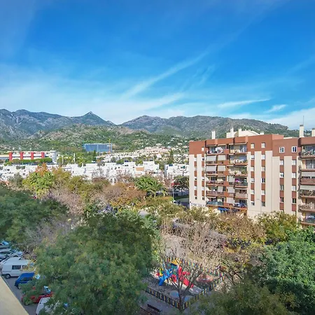 Elegant In With Sea And Mountain View. * ماربيا