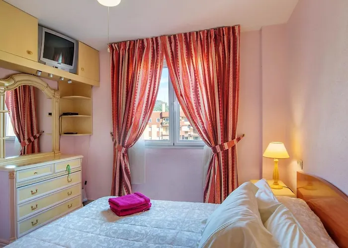 Apartament Elegant In With Sea And Mountain View.