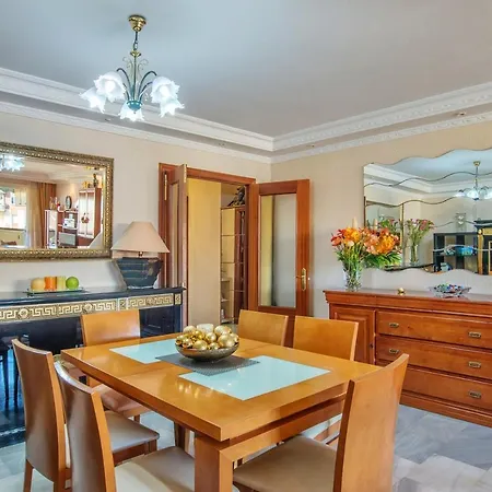 Elegant In With Sea And Mountain View. *