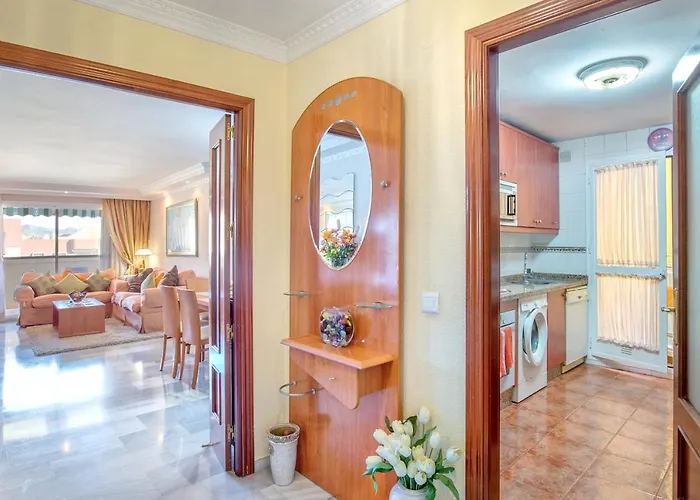 Elegant In With Sea And Mountain View. Marbella